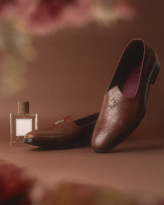 Rich Leather Dark Brown Leather Mojari