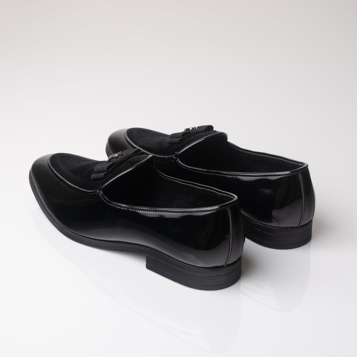 Men's Black Velvet Patent Leather Bow Loafers - Zikolifestyle